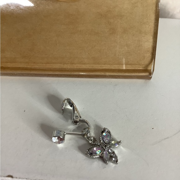 Clip-On Belly Button Ring - Picture 3 of 3